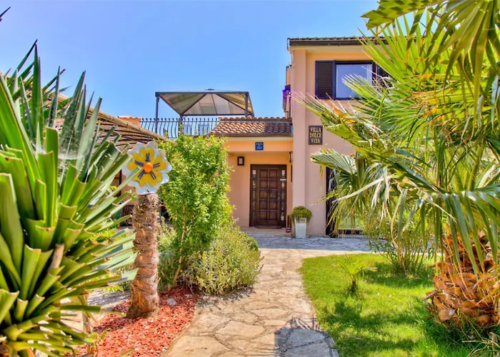 Dolce **** Βίλα Premantura