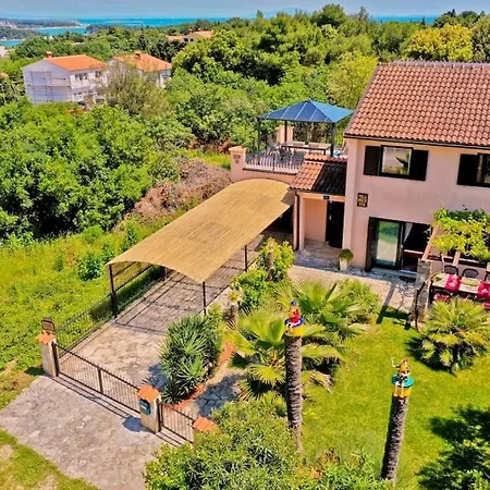 Dolce **** Villa