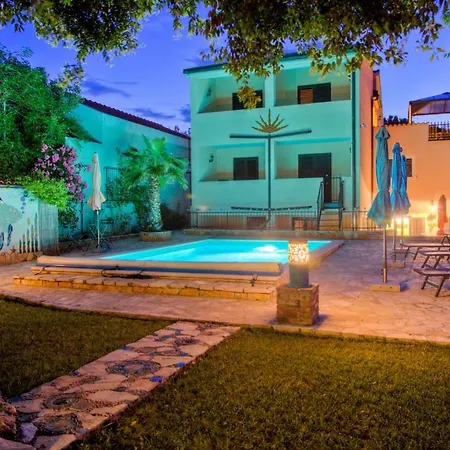 Dolce **** Villa