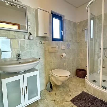 Dolce **** Villa Premantura