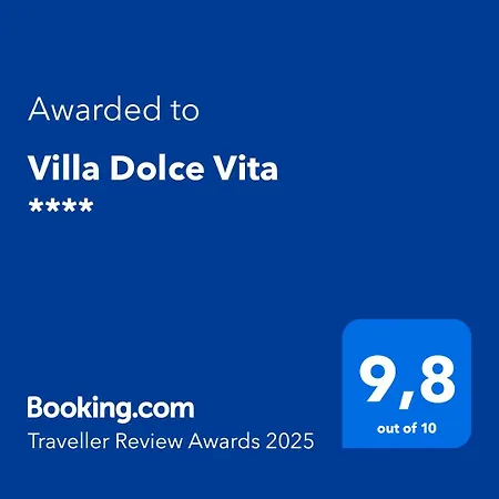 Dolce **** Villa Premantura